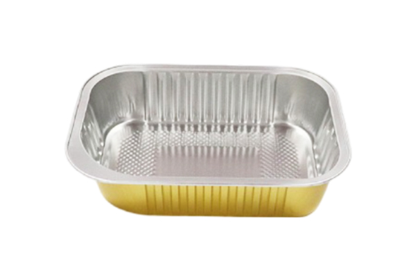 What is the main role of clear lacquer in metal lunch box coatings?